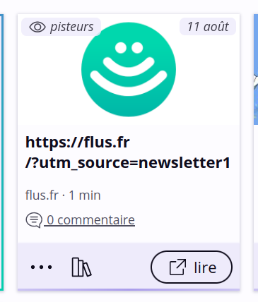 Une capture d’écran d’un lien dans Flus. Le titre du lien (et son URL) contient un paramètre utm_source. En haut à gauche, un badge prévient qu’un pisteur a été détecté dans l’URL.